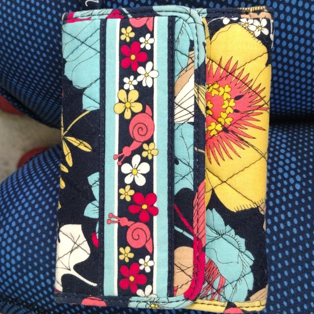 Vera Bradley wallet in Happy Snails